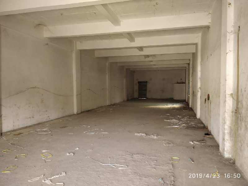 Semi Furnised Property With Toliet Bathroom